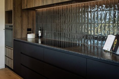 Photo of property in 30 Carrickmore Crescent, Wanaka, 9305