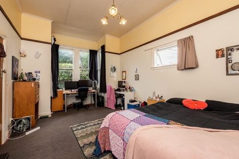 Photo of property in 84 Kilbirnie Crescent, Kilbirnie, Wellington, 6022