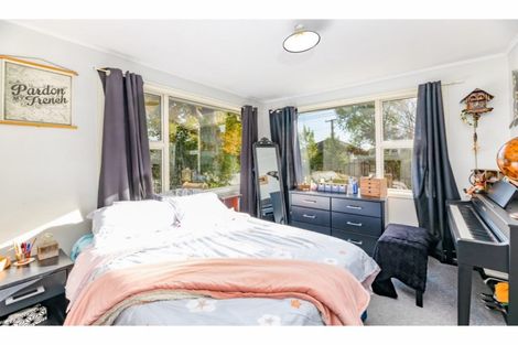 Photo of property in 72 Wingate Street, Redwood, Christchurch, 8051