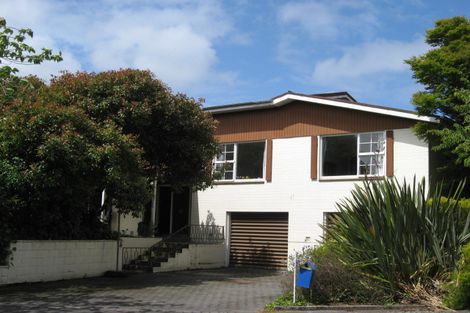 Photo of property in 9 Hillcrest Place Avonhead Christchurch City