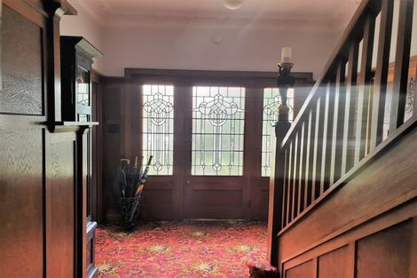 Photo of property in 2 Edward Street, Dannevirke, 4930