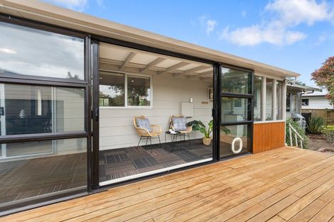 Photo of property in 12 Humphries Place, Awapuni, Palmerston North, 4412