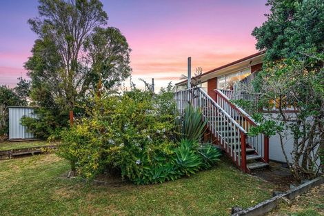 Photo of property in 24 Hartley Terrace, Massey, Auckland, 0614