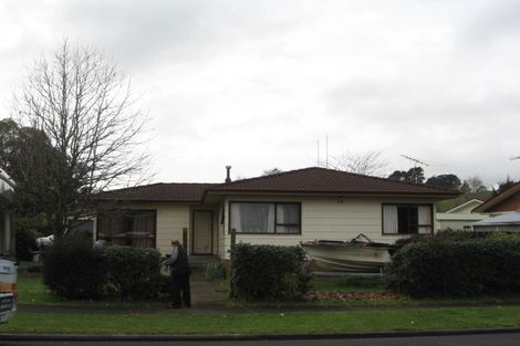 Photo of property in 8 Fairdale Avenue, Red Hill, Papakura, 2110