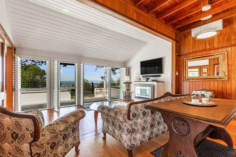 Photo of property in 75 Taunton Terrace, Blockhouse Bay, Auckland, 0600