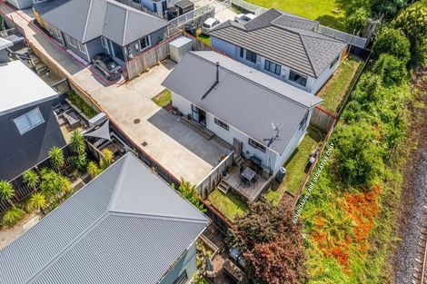 Photo of property in 7d Collingwood Road, Waiuku, 2123
