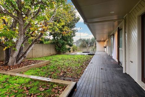 Photo of property in 2/15a Allendale Road, Mount Albert, Auckland, 1025