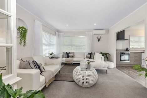 Photo of property in 2/40 Coronation Road, Hillcrest, Auckland, 0627