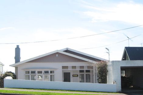 Photo of property in 193 Gill Street, Strandon, New Plymouth, 4312
