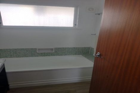 Photo of property in 79 Beazley Avenue, Paparangi, Wellington, 6037