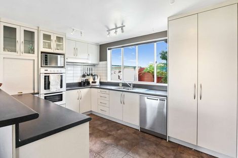 Photo of property in 22 Queen Street, Westport, 7825