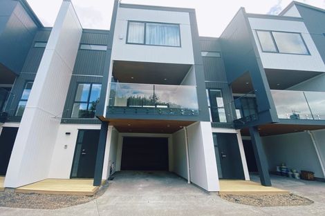 Photo of property in 3/46 View Road, Henderson, Auckland, 0612