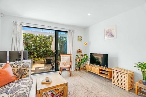 Photo of property in 2d Ellen Avenue, Hillcrest, Auckland, 0627