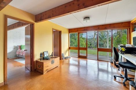 Photo of property in 82 Aberdeen Road, Campbells Bay, Auckland, 0620