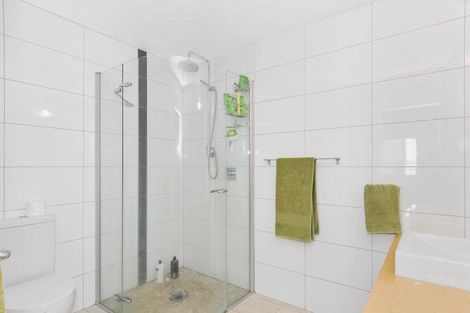 Photo of property in 8/51 Dive Crescent, Tauranga, 3110