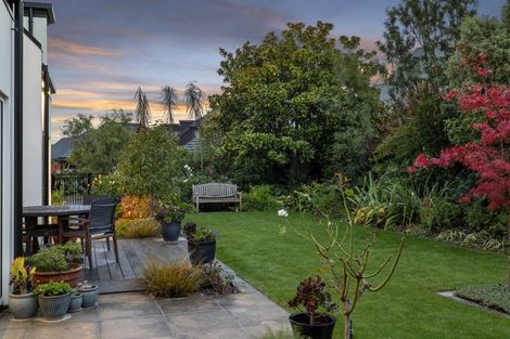 Photo of property in 20 Derenzy Place, Avonhead, Christchurch, 8042