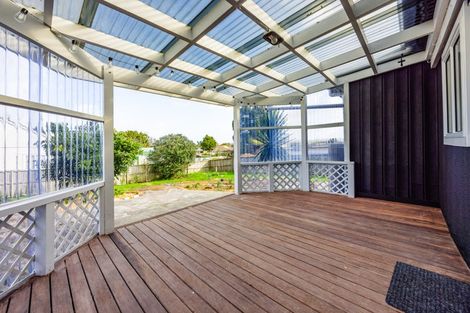 Photo of property in 35 Victoria Avenue, Waiuku, 2123