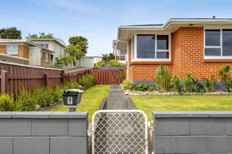 Photo of property in 9 Waimea Street, Westown, New Plymouth, 4310