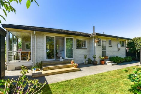 Photo of property in 2 Opihi Street, Cracroft, Christchurch, 8025