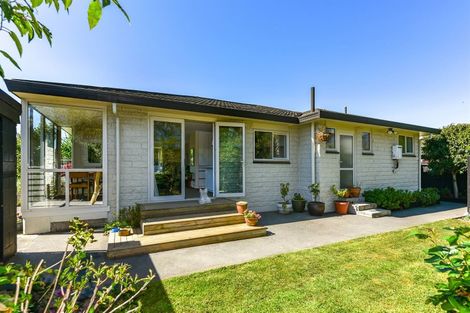 Photo of property in 2 Opihi Street, Cracroft, Christchurch, 8025