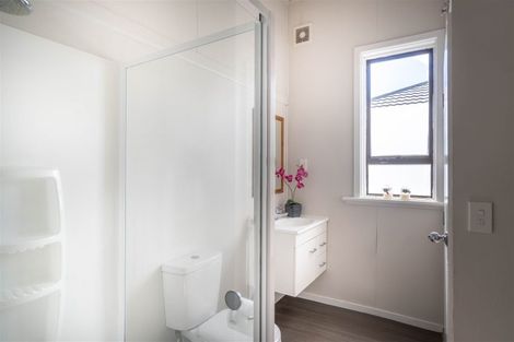 Photo of property in 2 James K Baxter Place, Addington, Christchurch, 8024