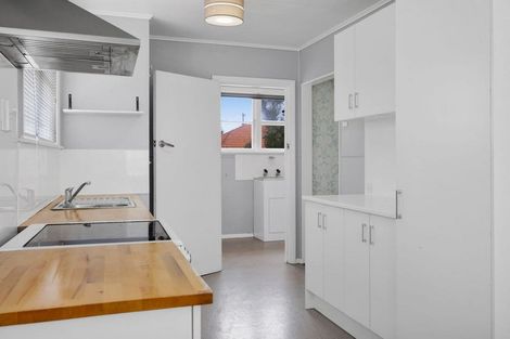 Photo of property in 279 South Road, Hawera, 4610