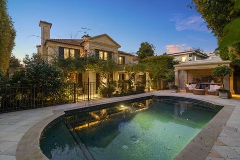 Photo of property in 84 Paritai Drive, Orakei, Auckland, 1071