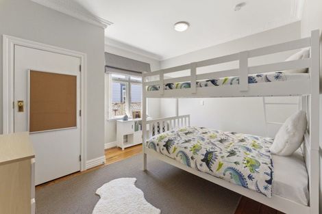 Photo of property in 154 Kings Crescent, Hutt Central, Lower Hutt, 5010