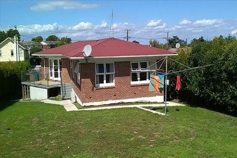 Photo of property in 5 Plumley Crescent, Mangere, Auckland, 2022