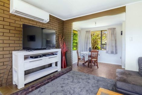 Photo of property in 8 Luke Place, Fairy Springs, Rotorua, 3015