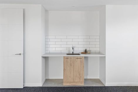 Photo of property in 2/3 Tremaine Avenue, Two Mile Bay, Taupo, 3330