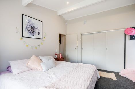 Photo of property in 5 Haast Place, Awapuni, Palmerston North, 4412