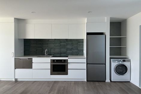 Photo of property in 144 Apu Crescent, Lyall Bay, Wellington, 6022