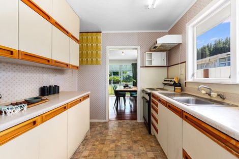 Photo of property in 10 Mimihau Grove, Wainuiomata, Lower Hutt, 5014