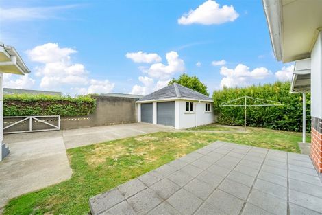 Photo of property in 19 Hall Grove, Ebdentown, Upper Hutt, 5018