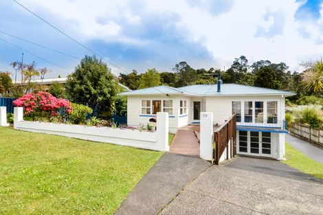 Photo of property in 38 Woodside Road, Massey, Auckland, 0614