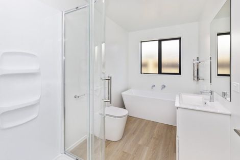 Photo of property in 13 Rita Angus Road, Belfast, 8051