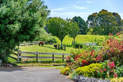 Photo of property in 205 Taylors Road, Otaki, 5583