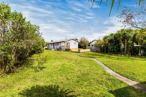 Photo of property in 2 Claridge Street, Glen Eden, Auckland, 0602