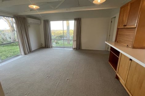 Photo of property in 1971 East Coast Road, Stillwater, Silverdale, 0993