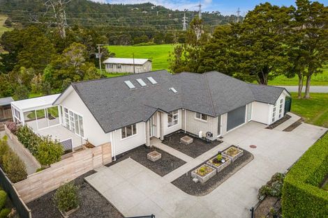 Photo of property in 4 Parlane Drive, Huapai, Kumeu, 0810
