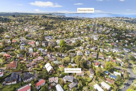 Photo of property in 18a Cottam Grove, Northcross, Auckland, 0632
