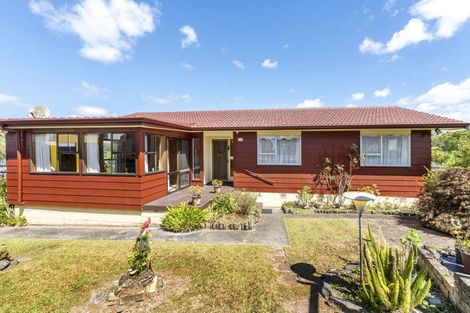 Photo of property in 19 Pankhurst Place, Sunnyvale, Auckland, 0612