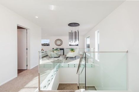 Photo of property in 12 Len Ireland Drive, Kumeu, 0810