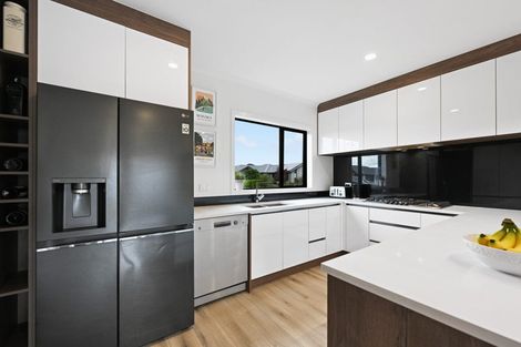 Photo of property in 15 Kereruu Street, Cambridge, 3434