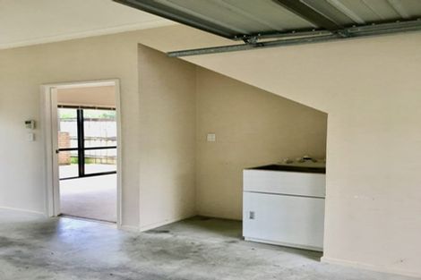 Photo of property in 70 Skip Lane, East Tamaki, Auckland, 2013