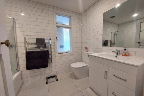 Photo of property in 214 Westminster Street, Mairehau, Christchurch, 8013