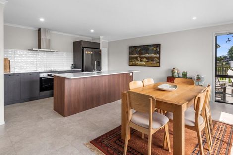 Photo of property in 1 Glenbervie Drive, Glenbervie, 0173