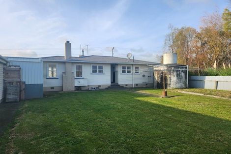 Photo of property in 98 Kawakawa Road, Feilding, 4775