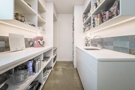 Photo of property in 10 Bevan Place, Wanaka, 9305